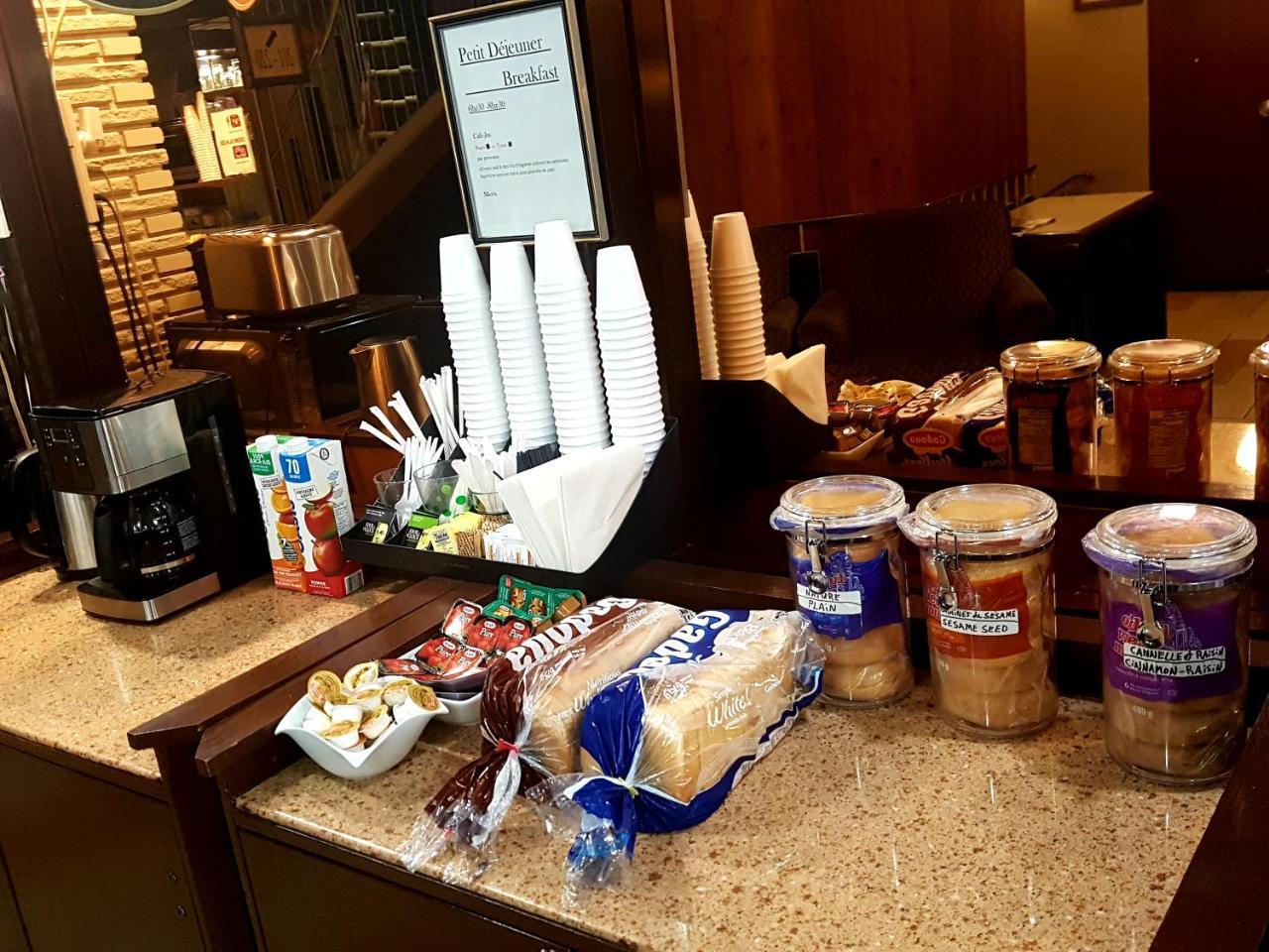 Chomedey Inn Laval Ngoại thất bức ảnh